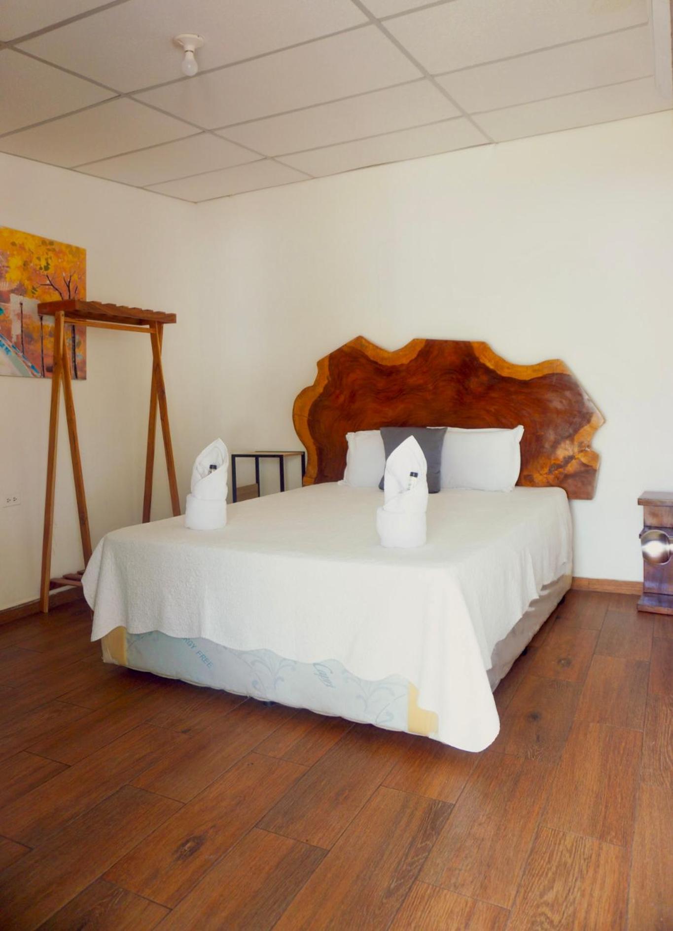 Hotel Tunco Lodge ลาลิแบร์ตัด ภายนอก รูปภาพ